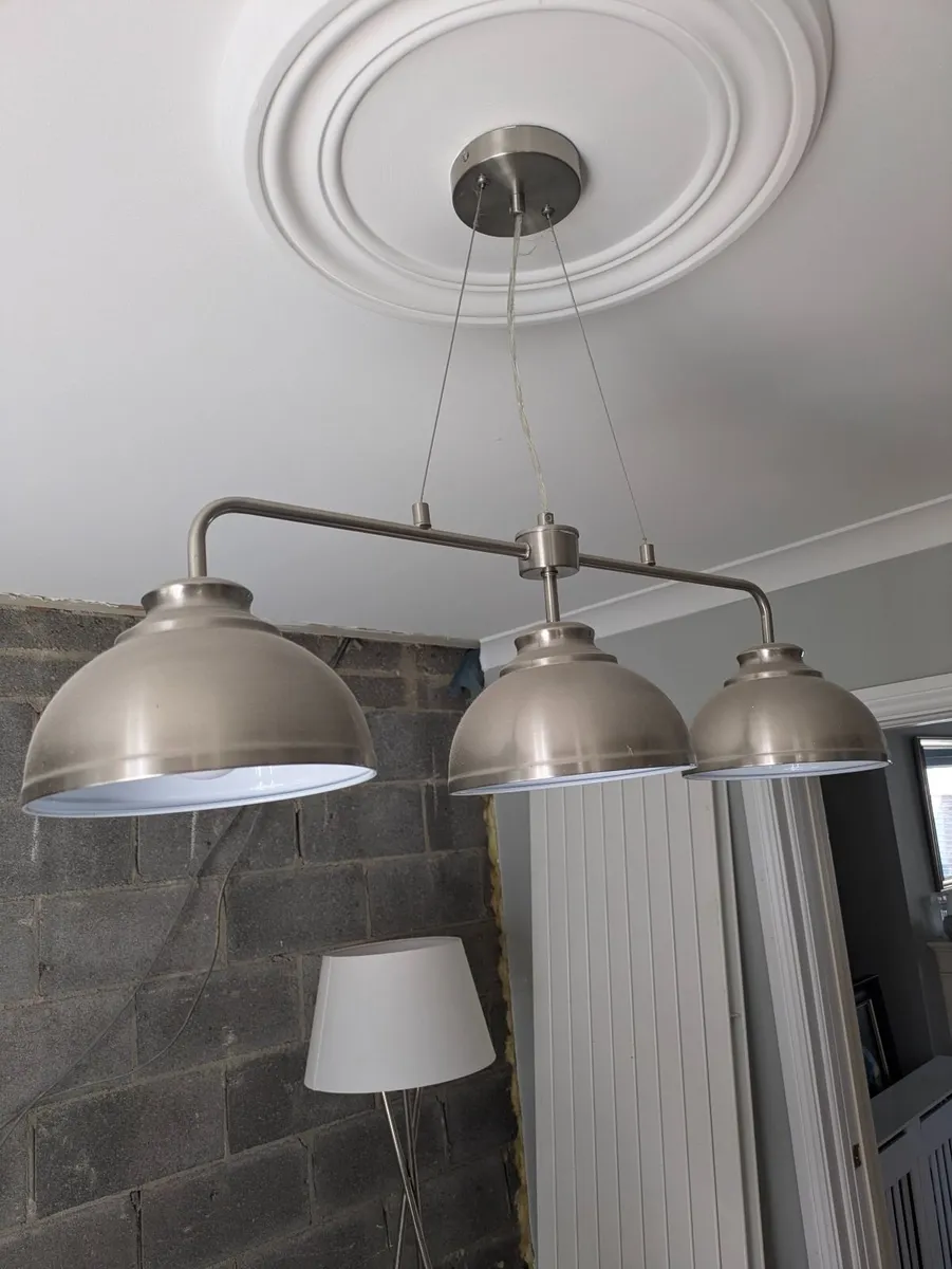 Lamps and lighting fixtures - Image 4