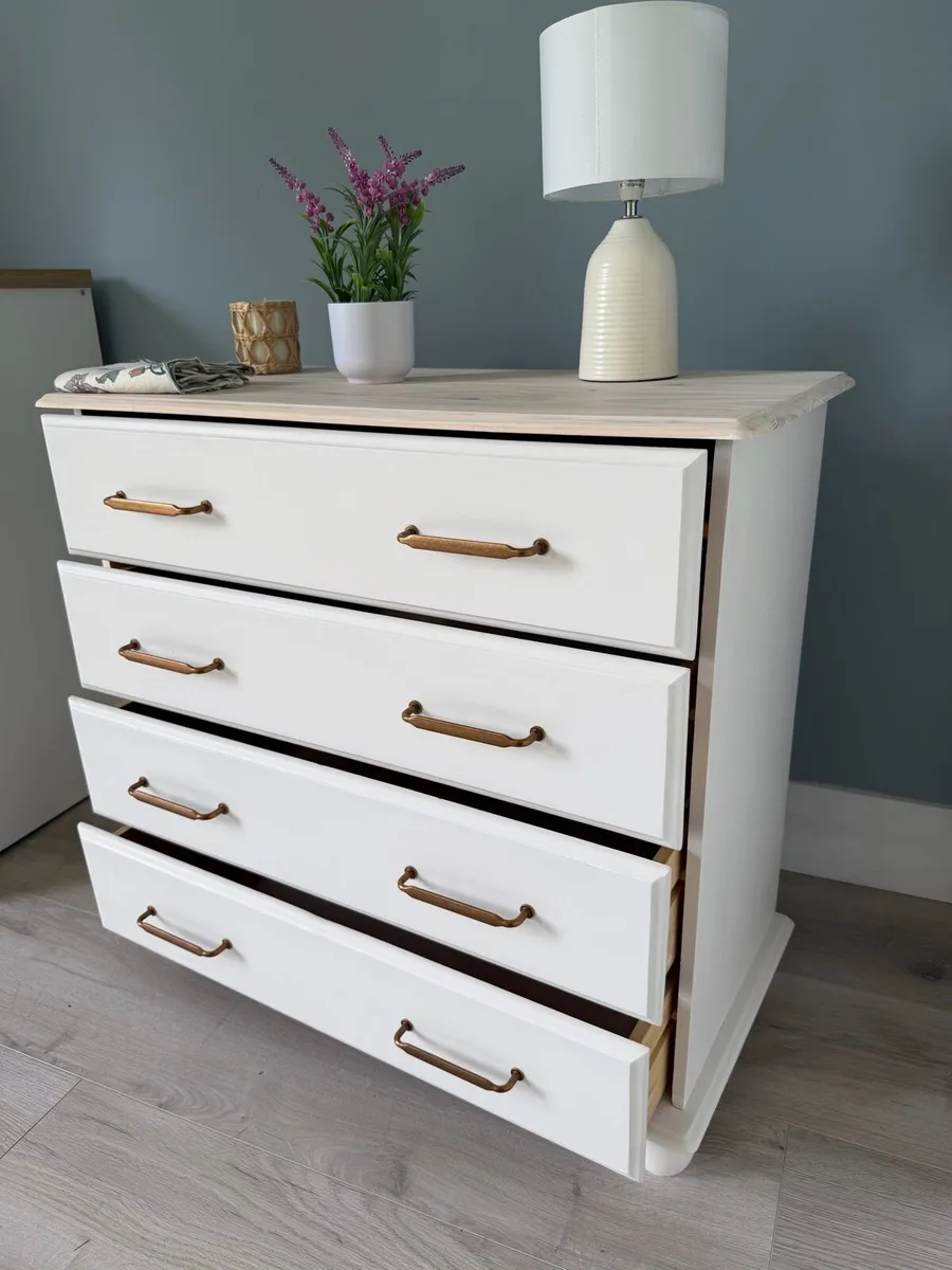 Chest of Drawers - Image 4