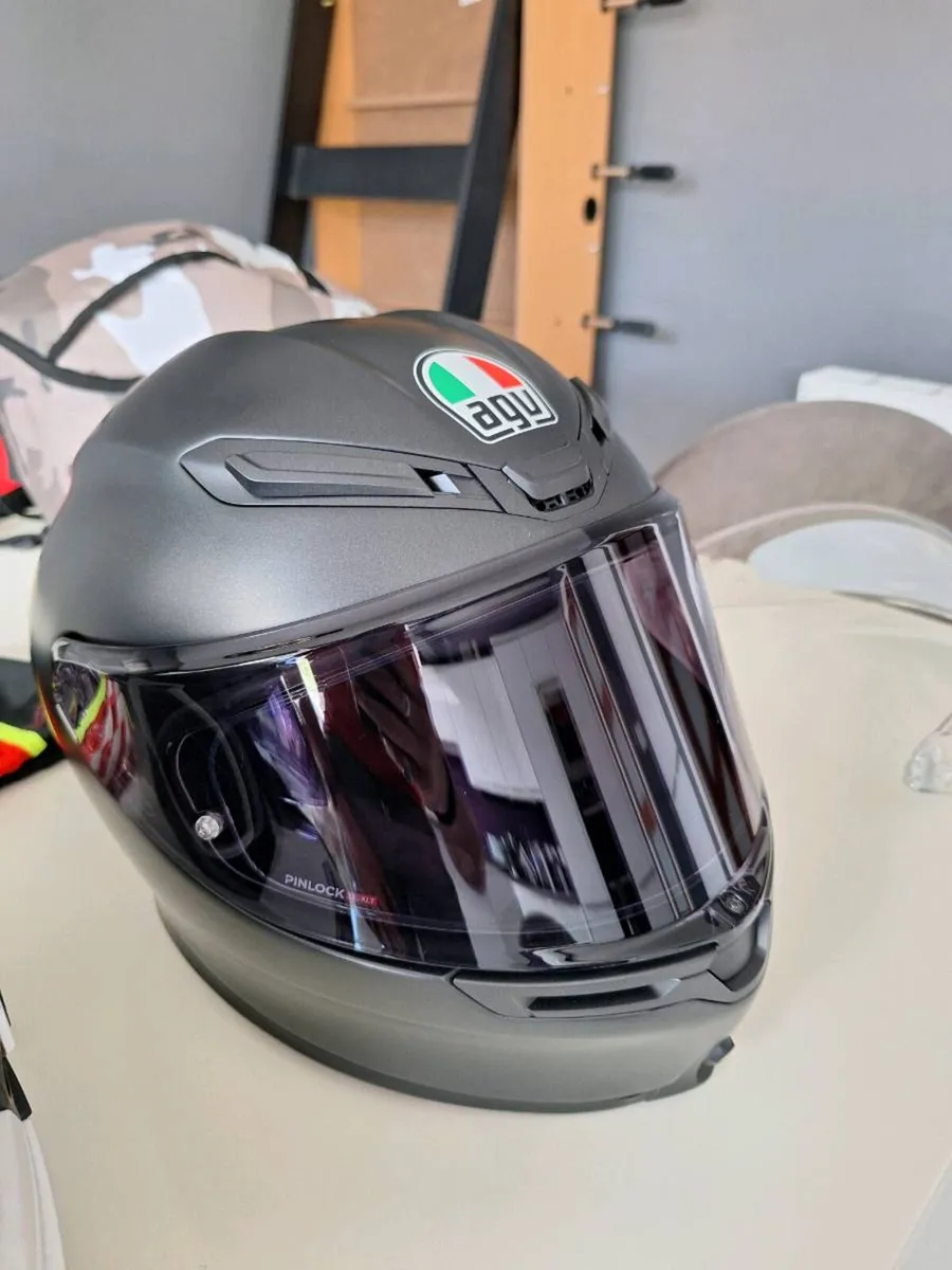 Motorcycle Helmets - Image 4