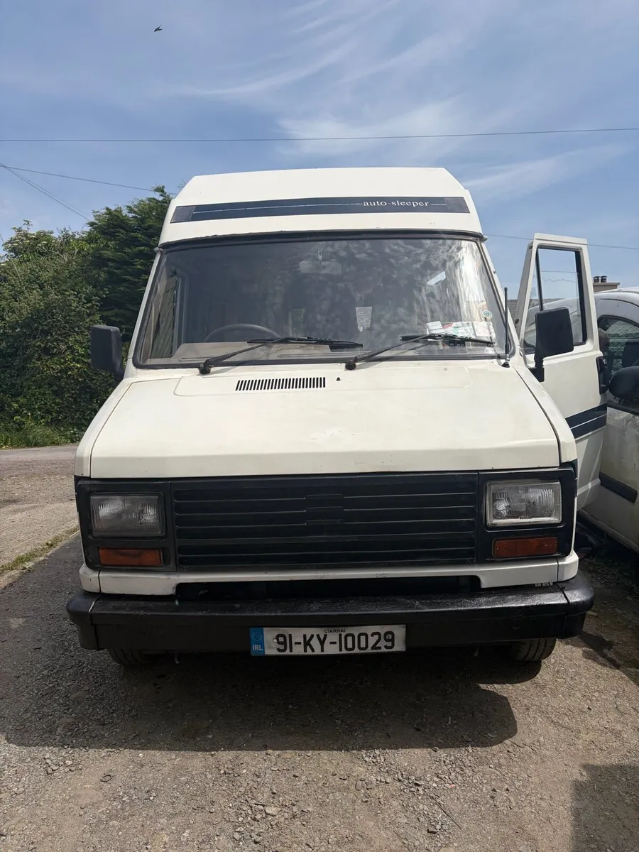 Camper van - Image 2