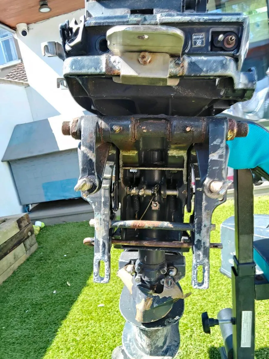 Yamaha 40HP outboard - 2 Stroke - long shaft - Image 2