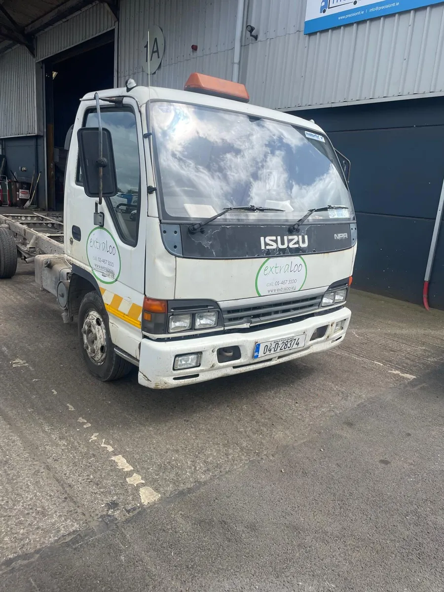 Isuzu Other 2005 and 2004 - Image 1