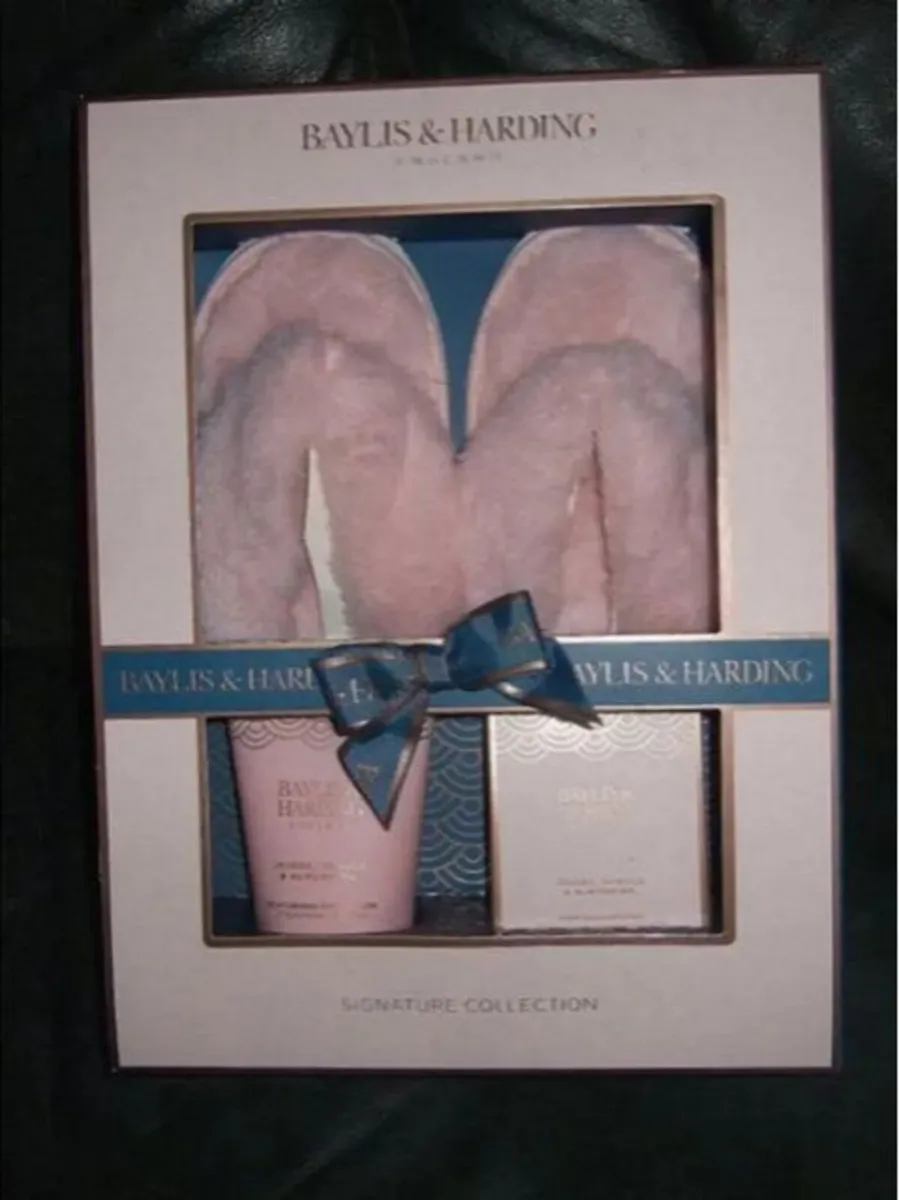 BNWT Baylis & Harding Signature Collection - Image 2