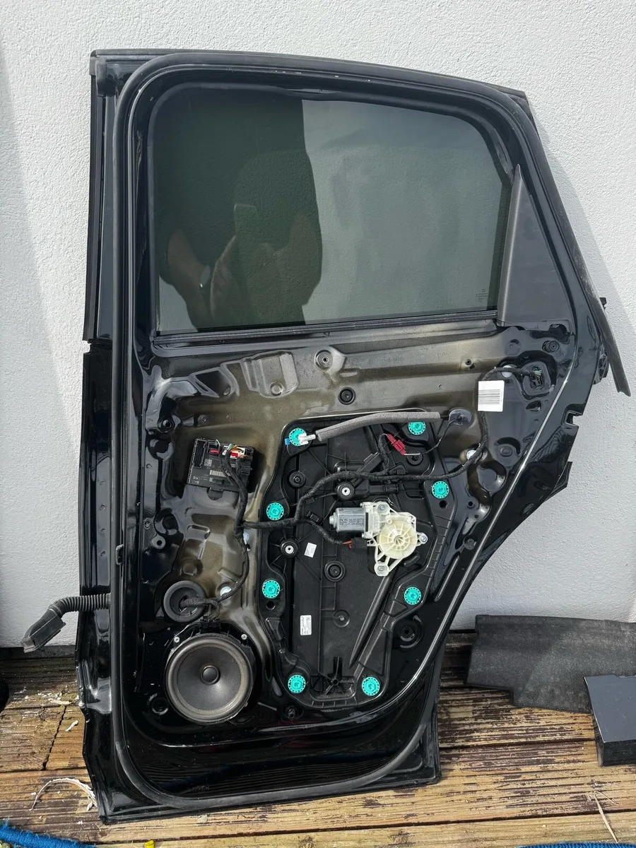 Audi etron Door - Image 1