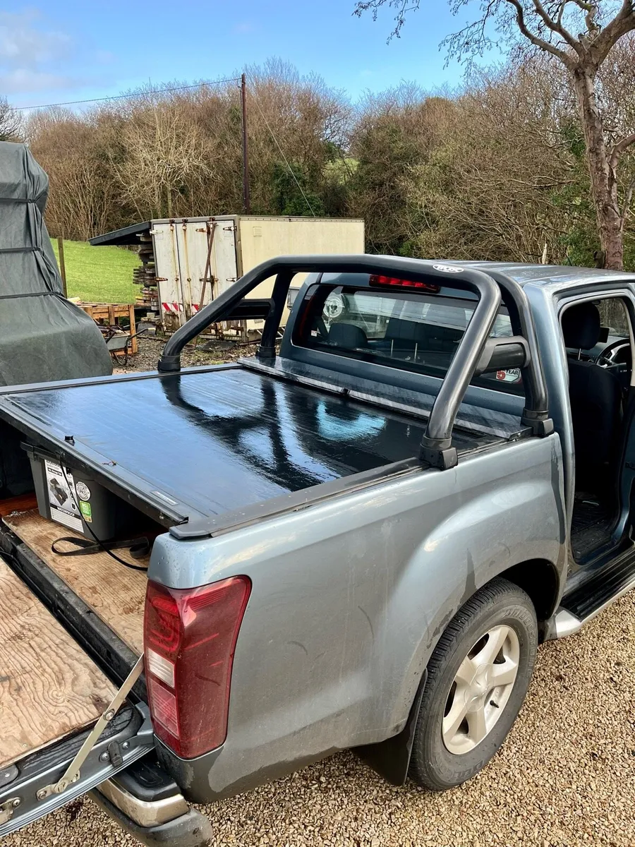 Isuzu D-max Roller Cover and Sports Roll Bar - Image 1