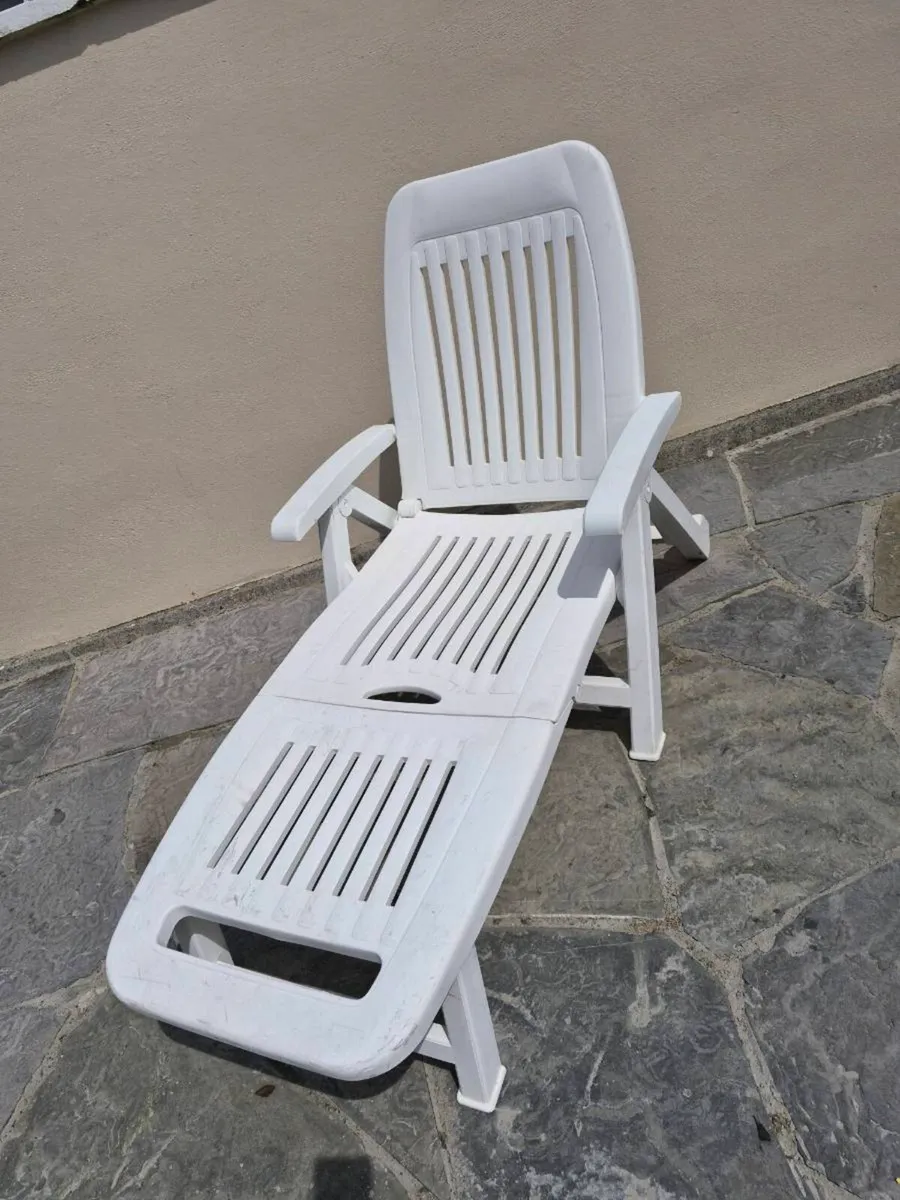 Sunlounger - Image 1