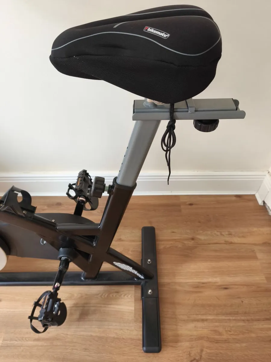 Exercise bike - Image 2