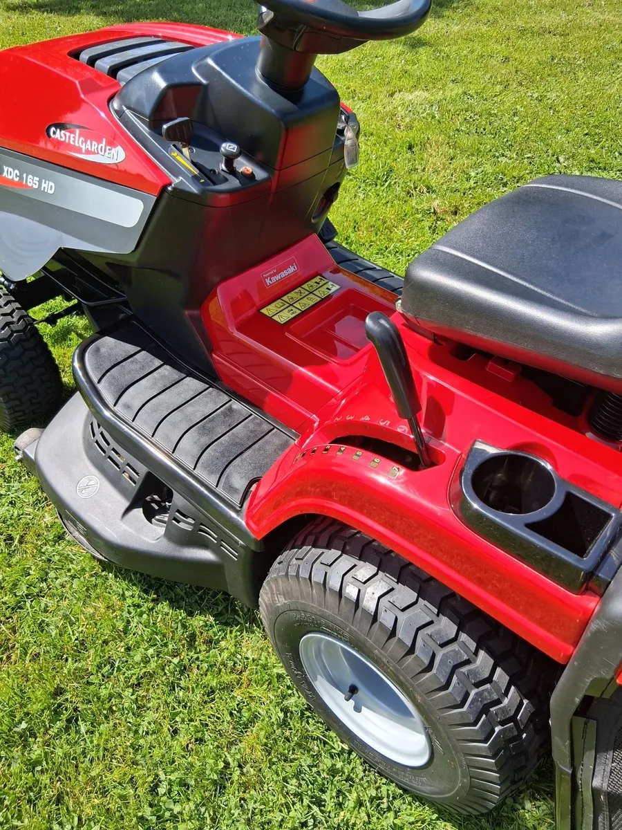 Ride on lawnmower - Image 3