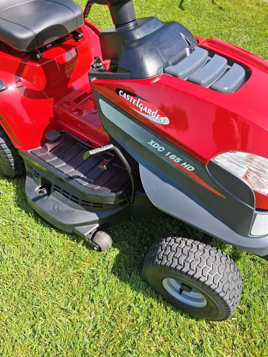 Ride on lawnmower - Image 4