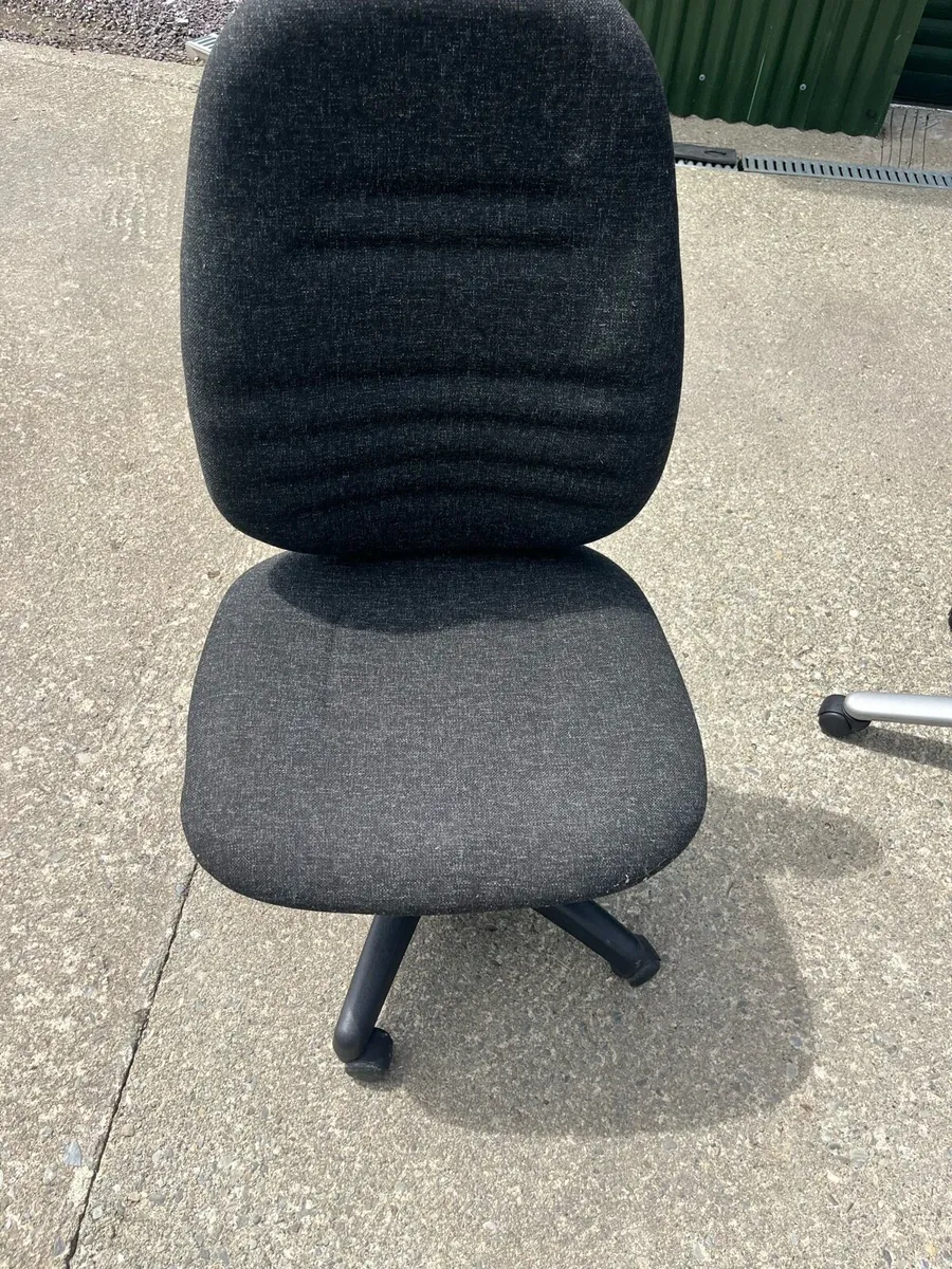 Office chairs - Image 4