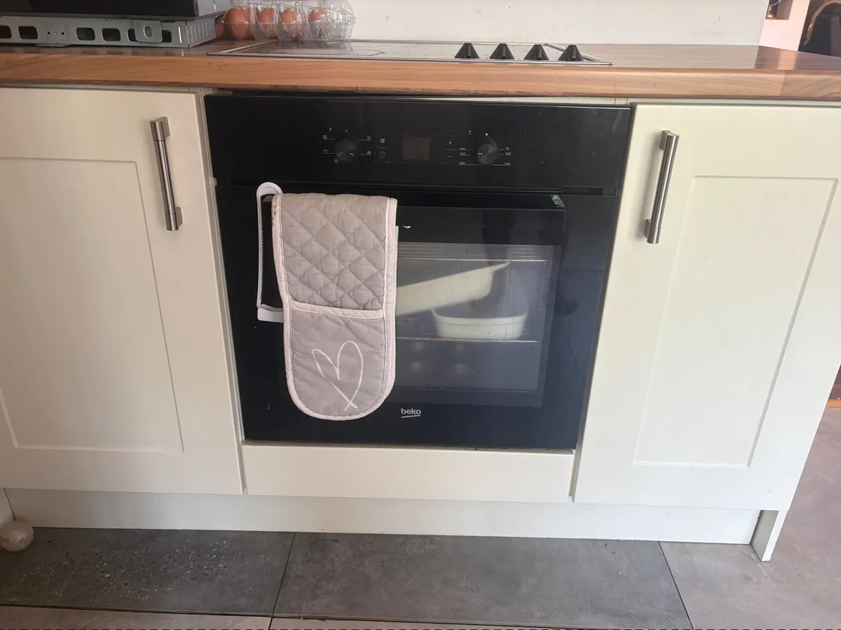 Kitchen units - Image 3