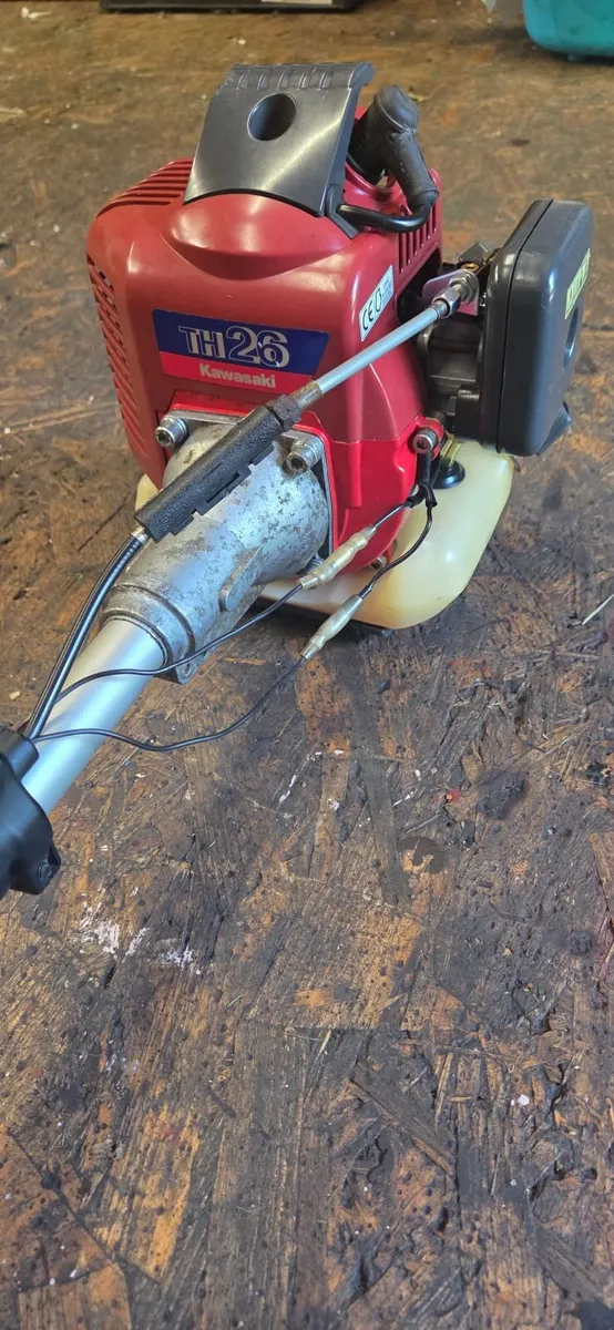 Kawasaki strimmer - Image 2
