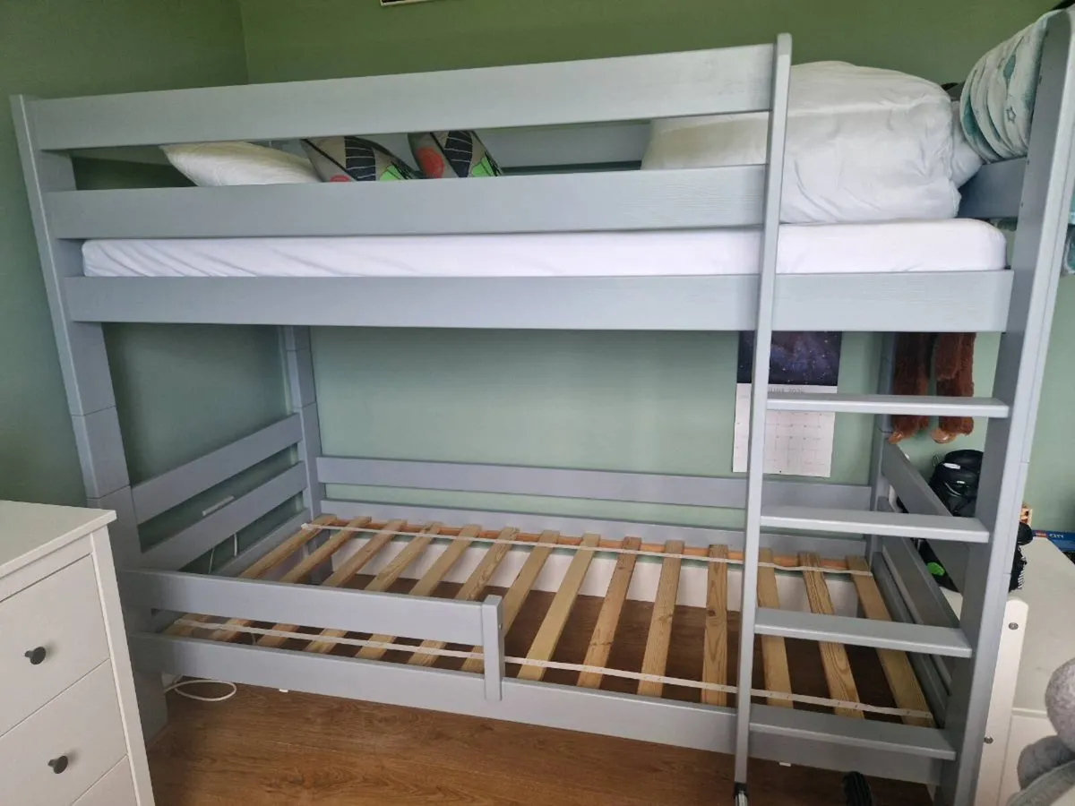 Grey wood bunk beds with mattresses - Image 2