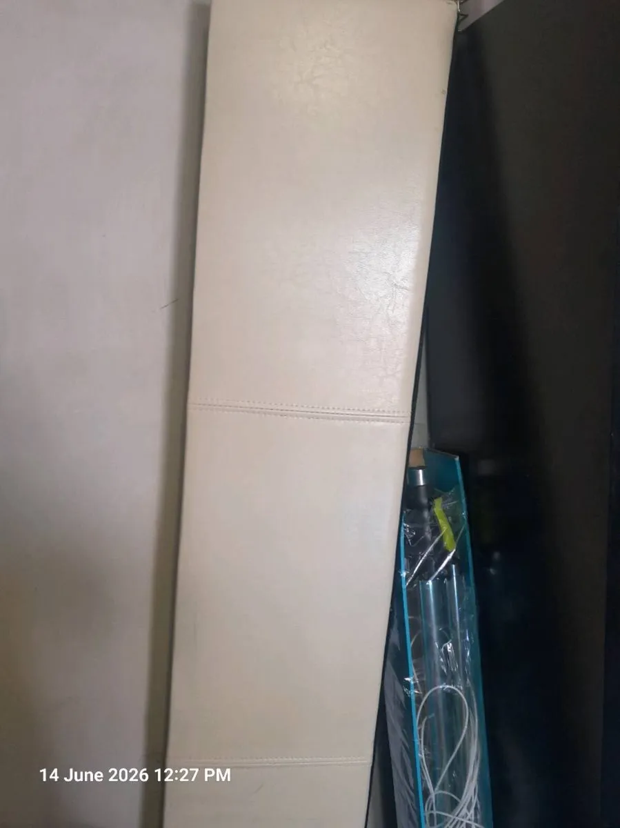 White leather bed - Image 2