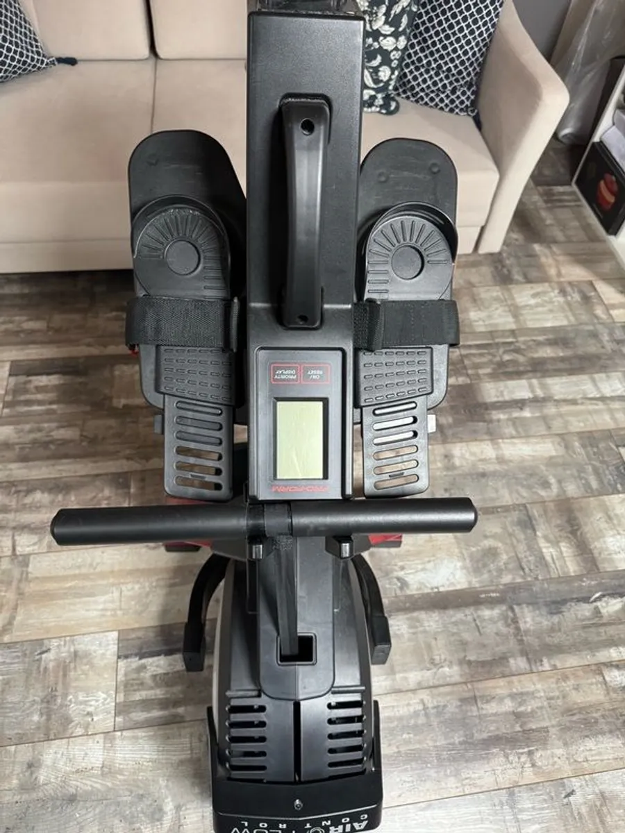 Rowing machine - Image 2