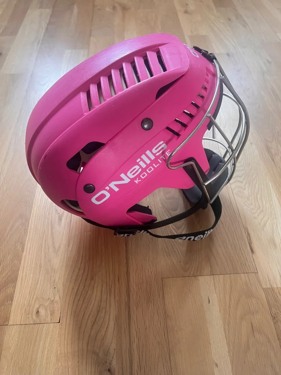 Pink girls hurling helmet - Image 4