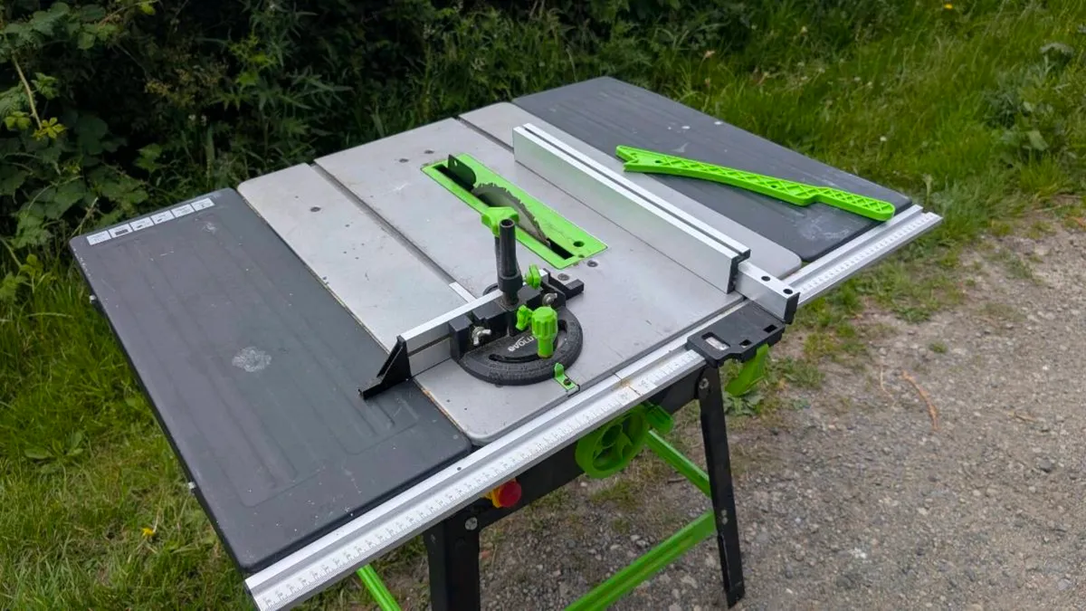 Table Saw 255mm 230v - Perfect Working Order - Image 2