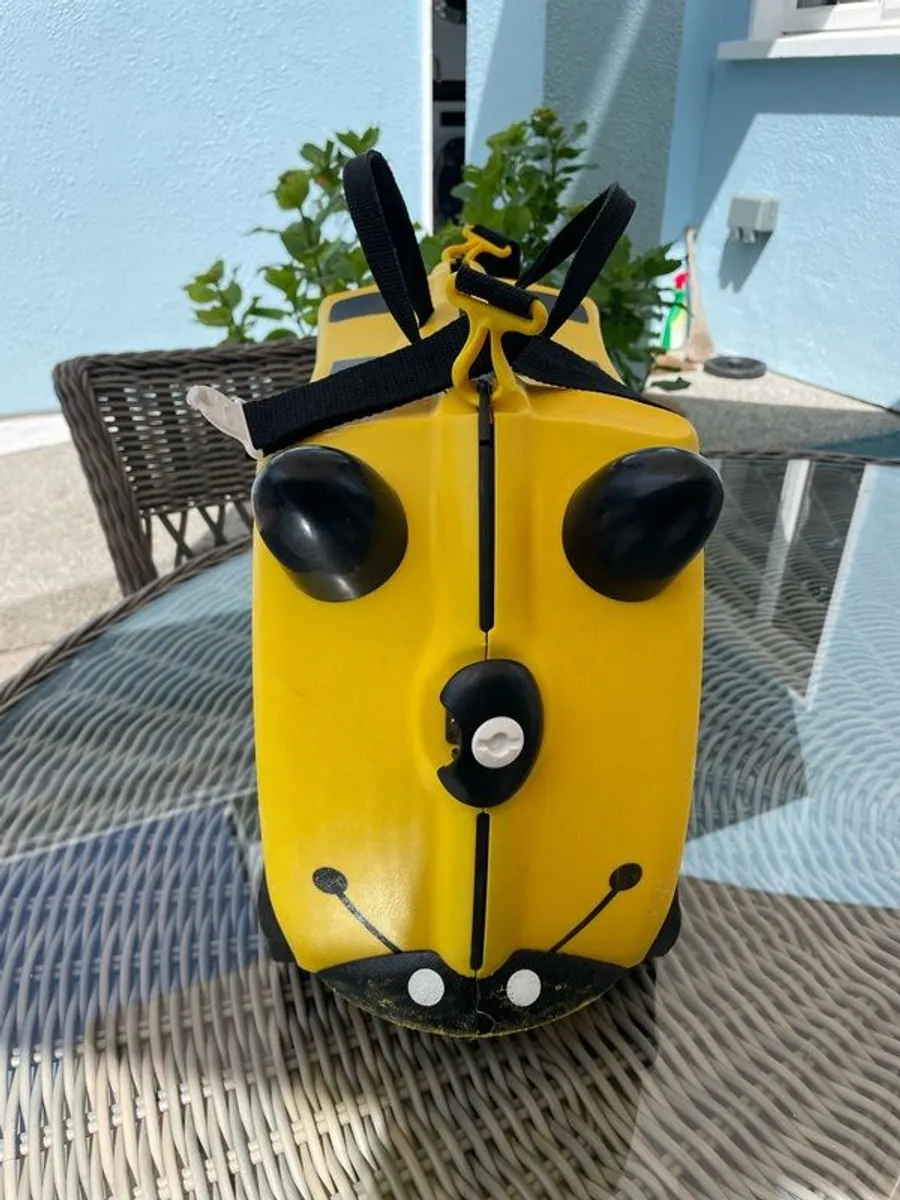Trunki Buzzy Bee Children's suitcase - Image 2