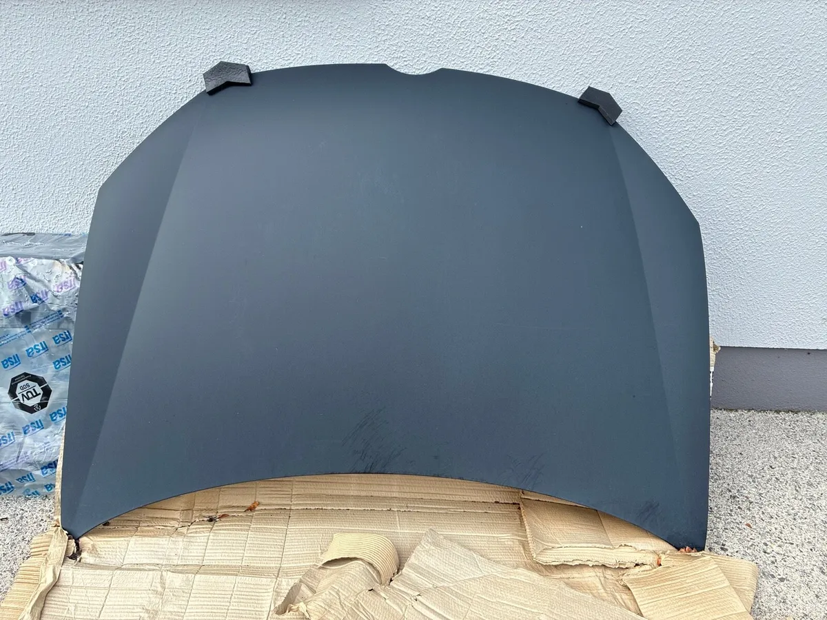 VW Golf Bonnet & Grill MK6 - Image 1
