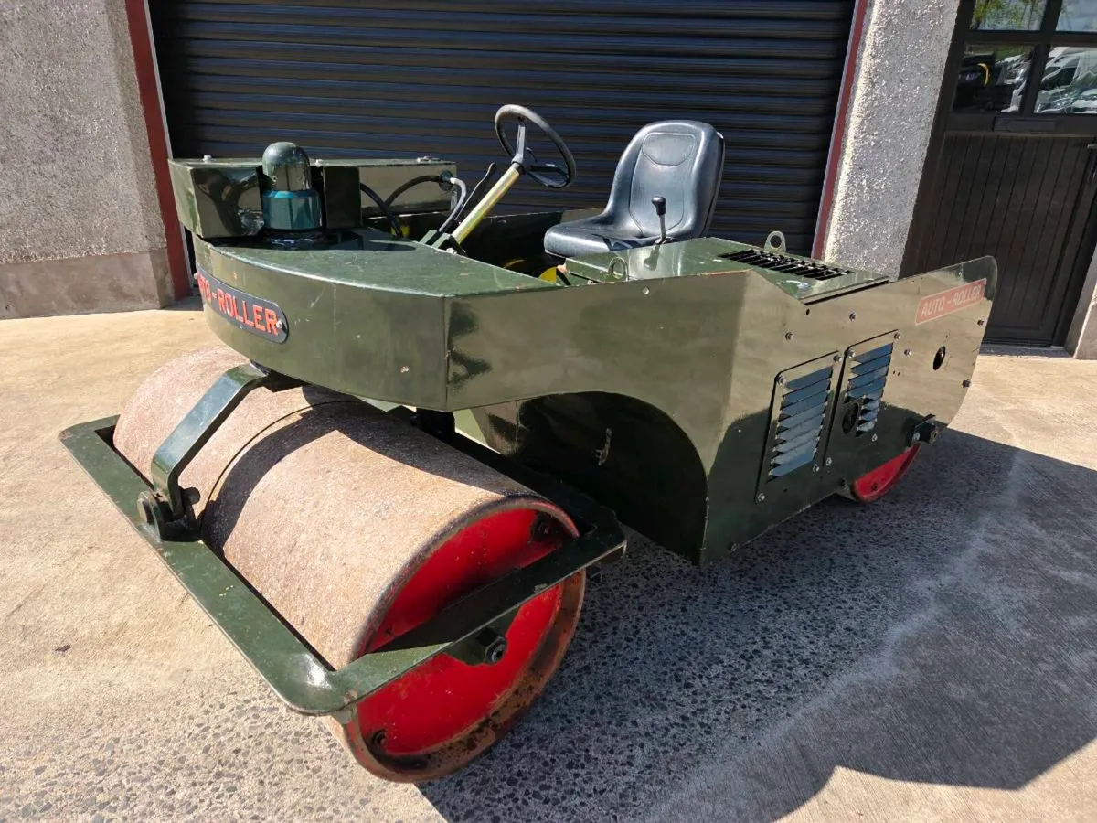 Roller - Image 1