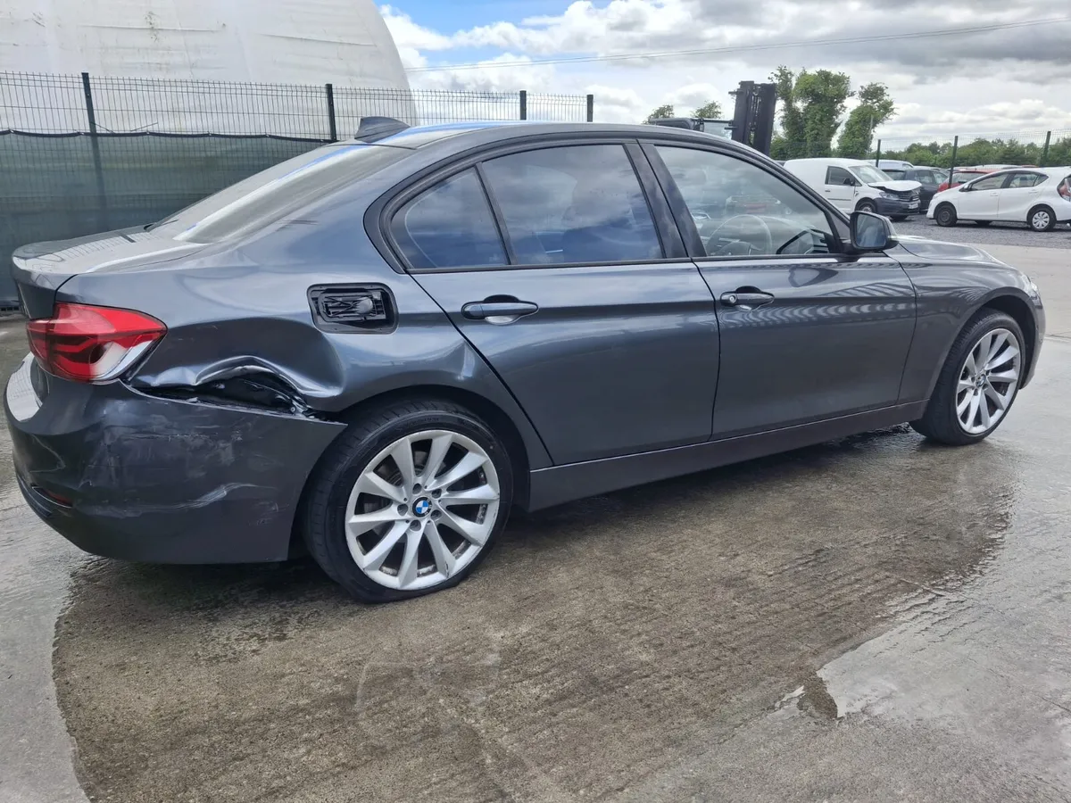 162 BMW 3 series Automatic Drive Home - Image 4