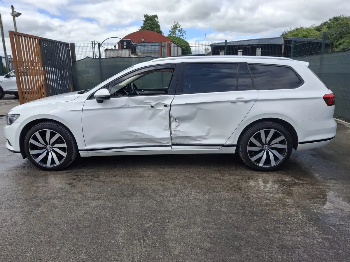 2017 VW Passat GT Bluemotion  Top Spec - Image 3