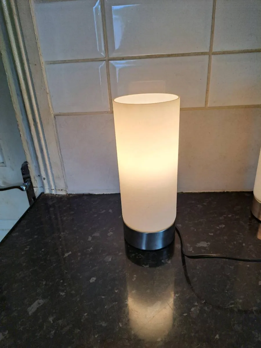 Lovely pair of frosted glass touch lamps - Image 2