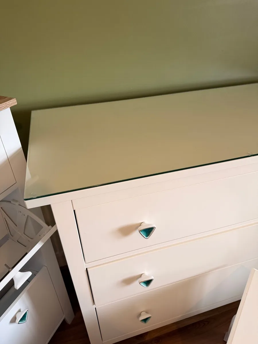Bedroom Furniture Set - Image 3