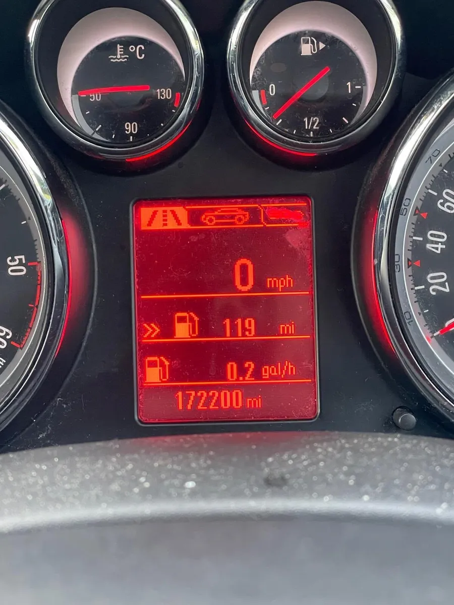 Opel Astra 2016 - Image 1