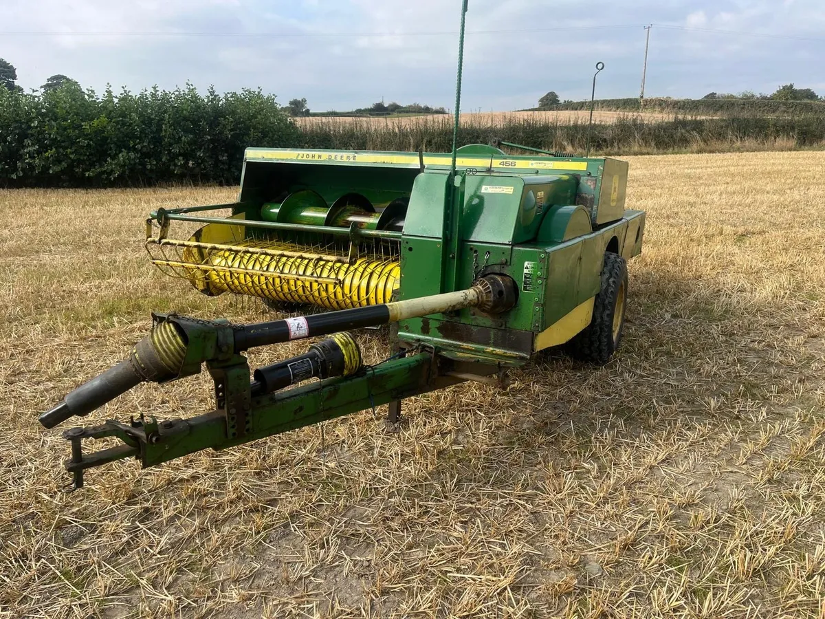John Deere 456 Square Baler - Image 2