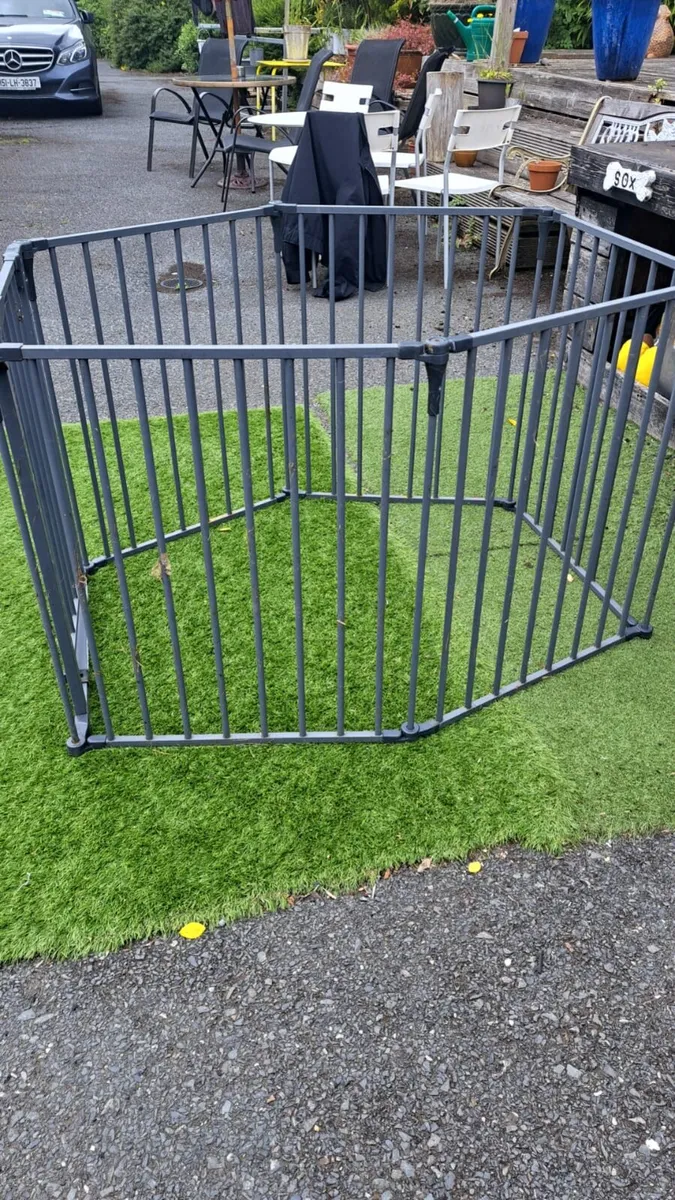 Baby play pen for sale. - Image 3