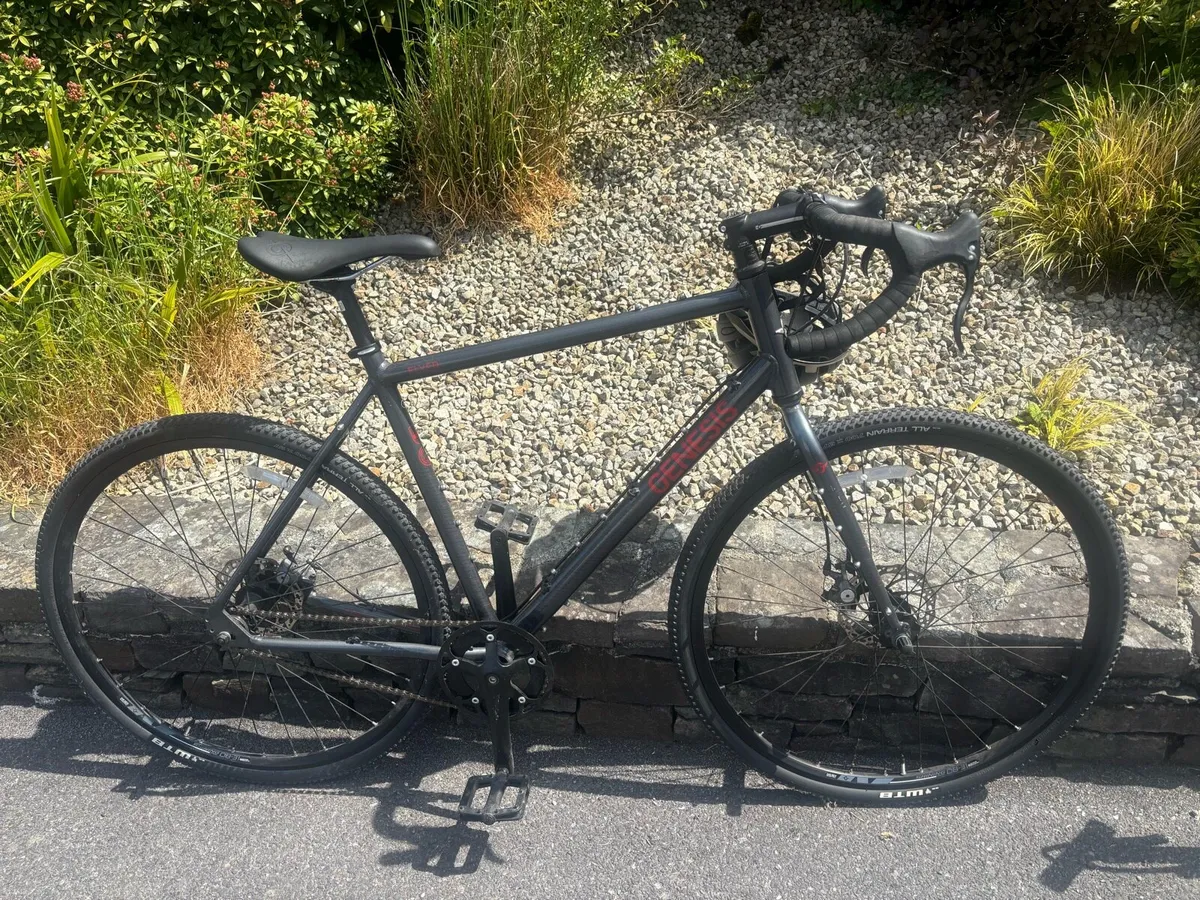 Genesis road bike- brand new - Image 1