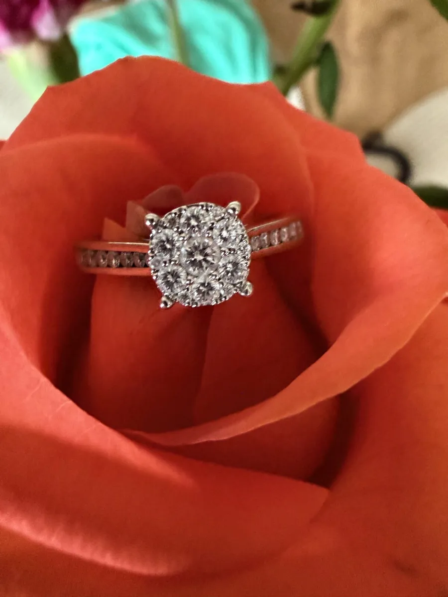 Diamond ring - Image 1