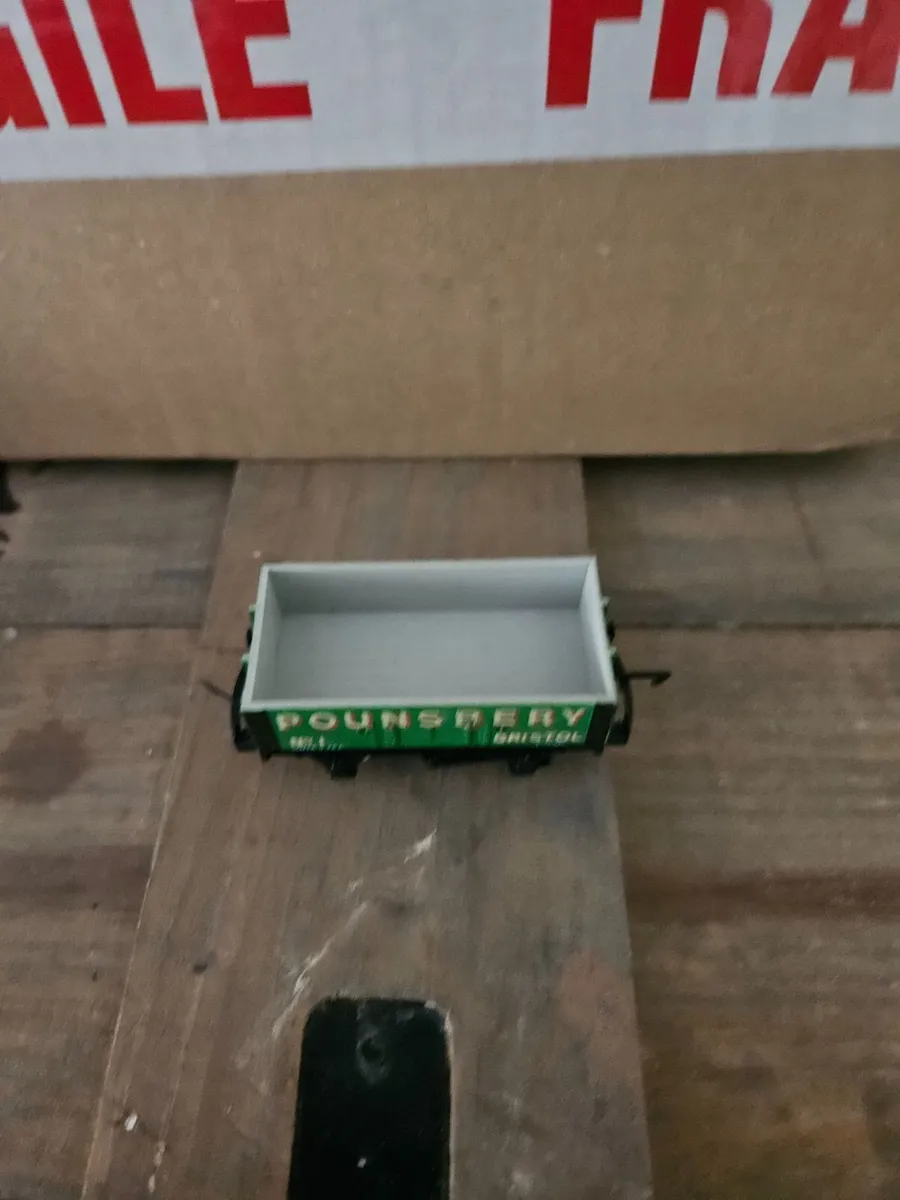 Hornby Lima Triang OO Gauge Wagon - Image 1