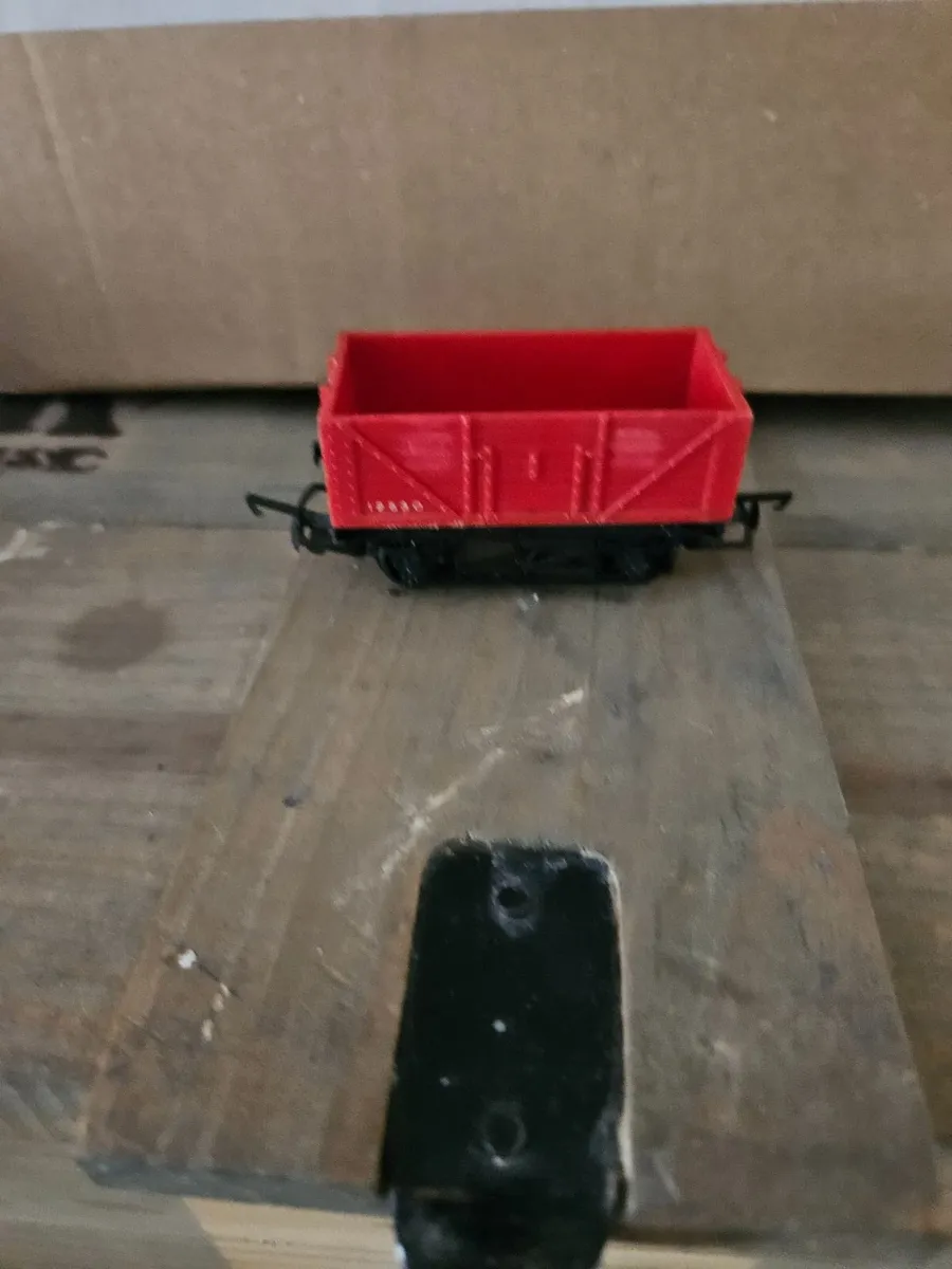 Hornby Lima Triang OO Gauge Wagon - Image 1