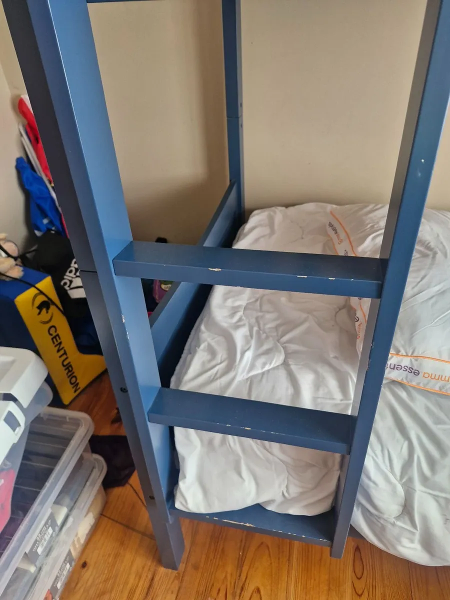 Bunk beds - Image 1