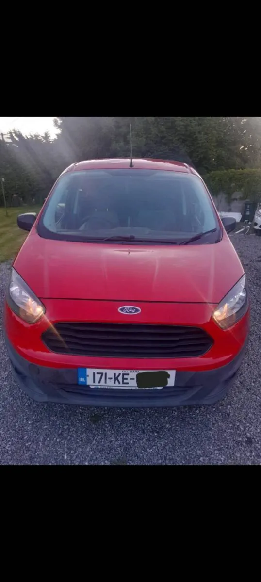 Ford Transit Courier - Image 1