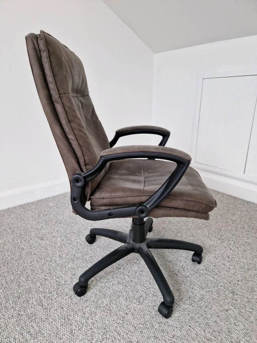 Office Chair - Image 2