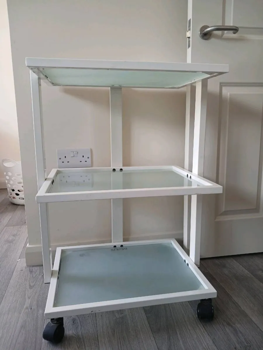 REM beauty trolley - Image 2