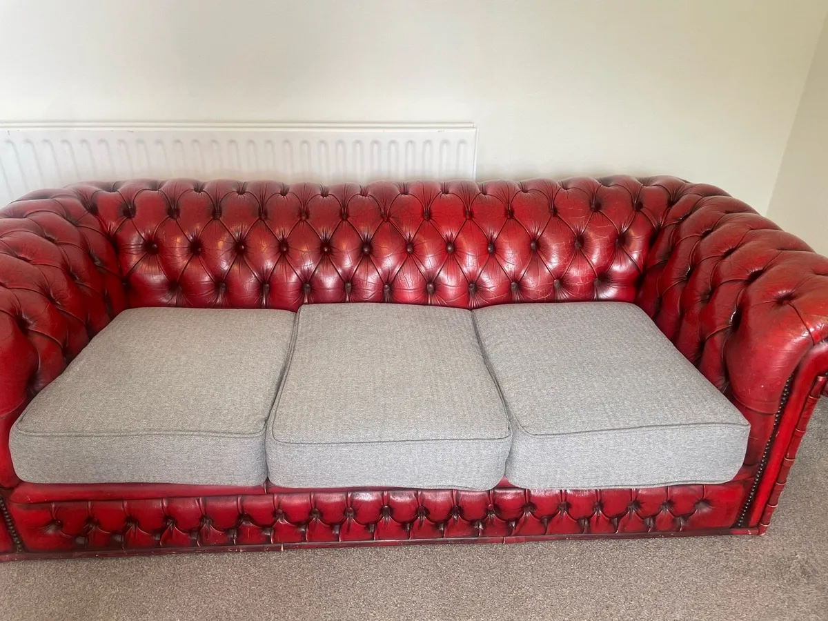 Chesterfield Set - Image 2