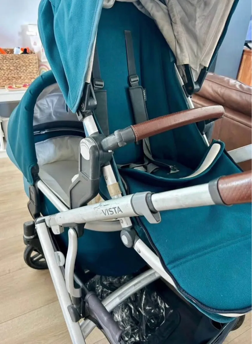 Uppababy Vista double buggy - Image 1