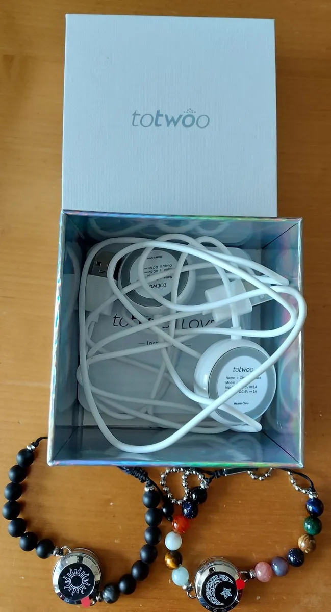 Totwoo Bracelets.Brand new never used - Image 2