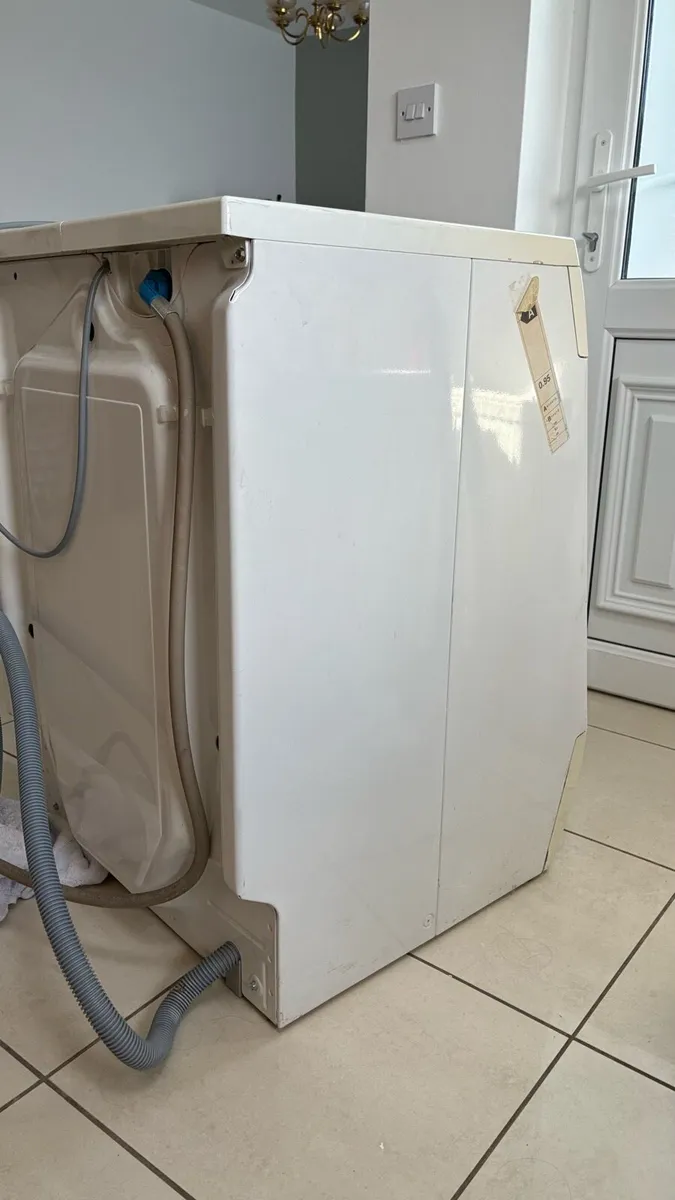 Washing machine - UNDER OFFER - Image 4