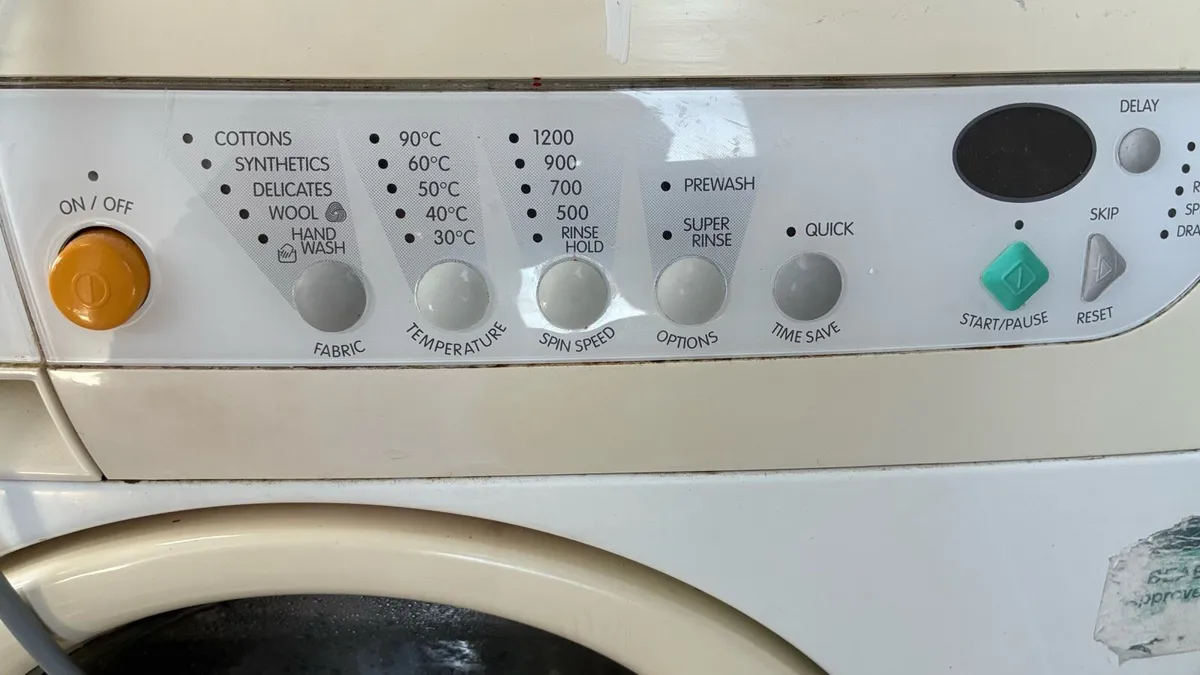 Washing machine - UNDER OFFER - Image 2