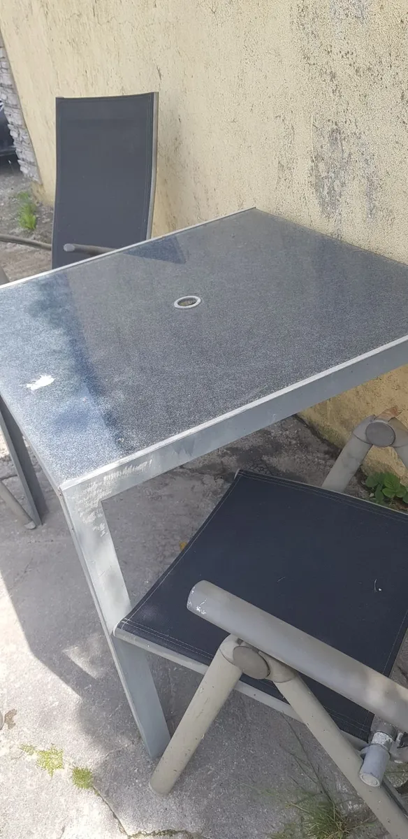 Outside table and chairs - Image 4