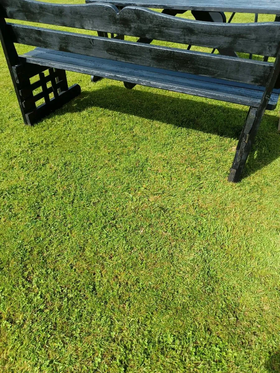 Garden table and bench - Image 3