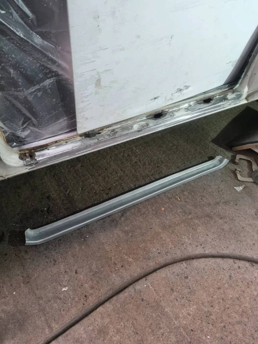Mercedes - Image 3