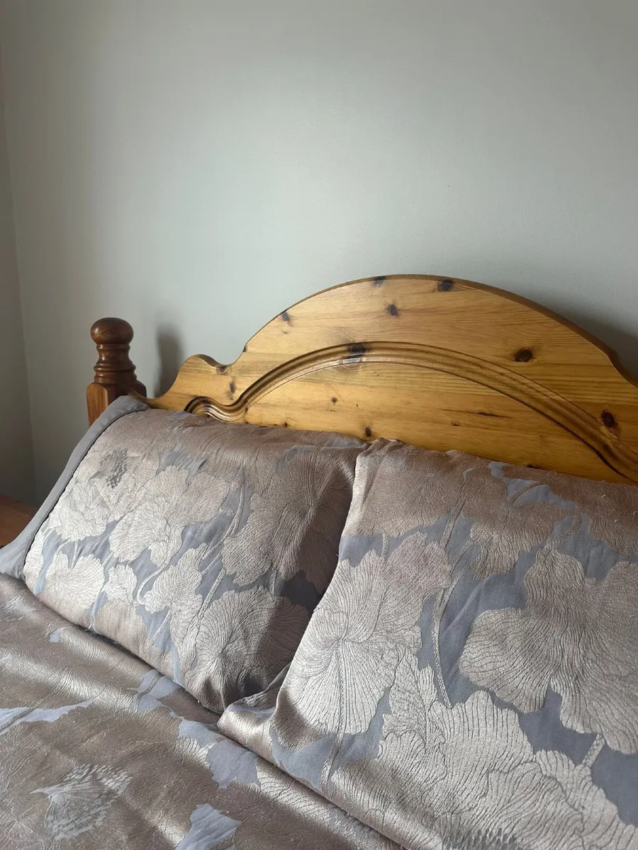 Double Bed and Wardrobe - Image 3