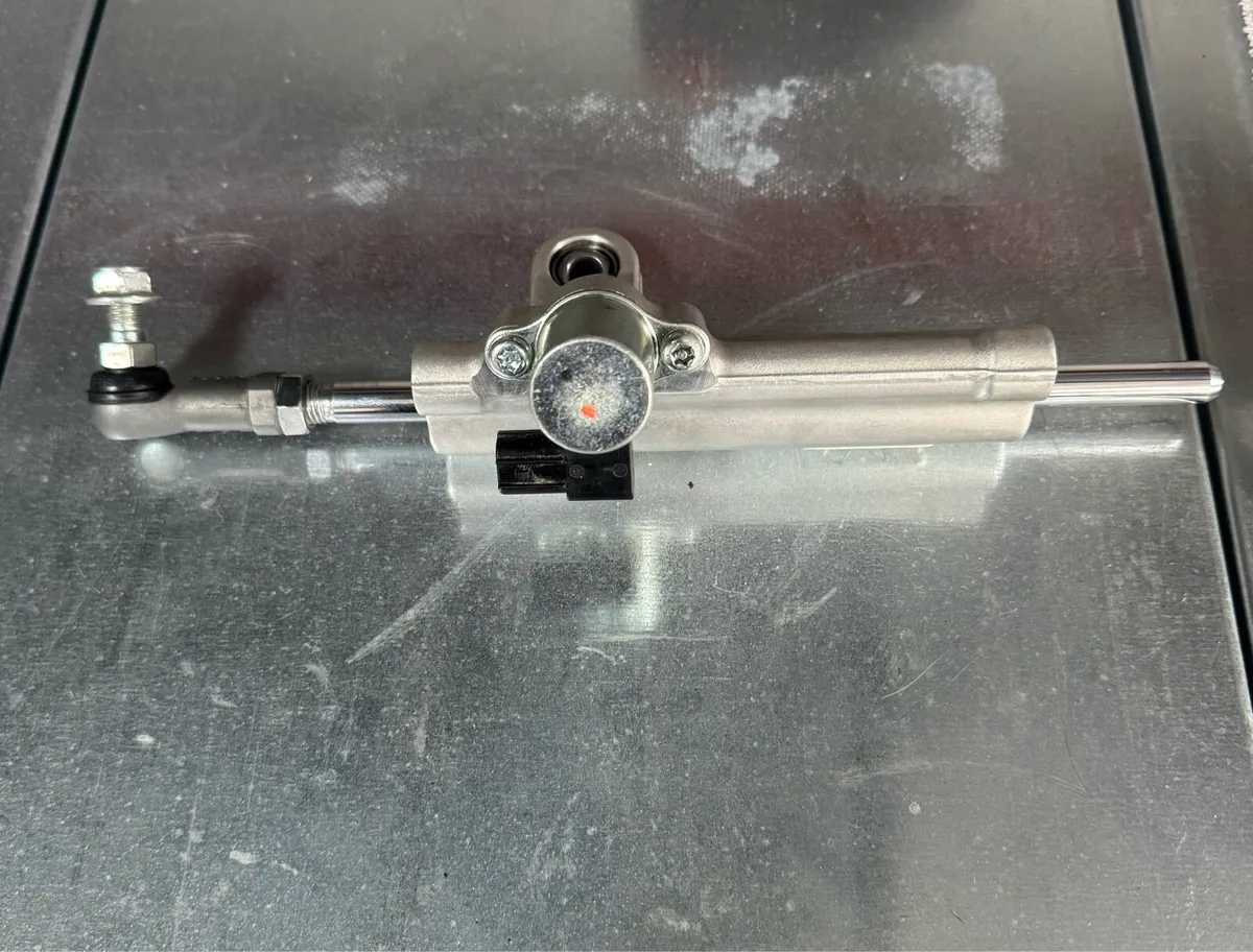 Motorbike parts - Image 4