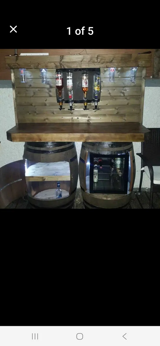 Out door bar - Image 1